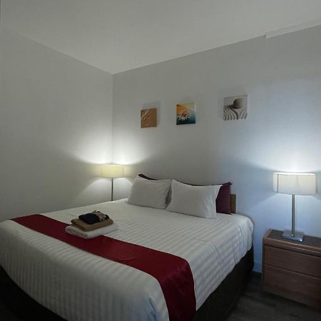 Sand Pebbles Inn 夸利库姆海滩 外观 照片