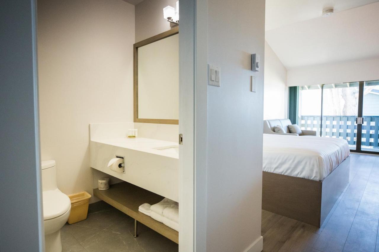 Sand Pebbles Inn 夸利库姆海滩 外观 照片